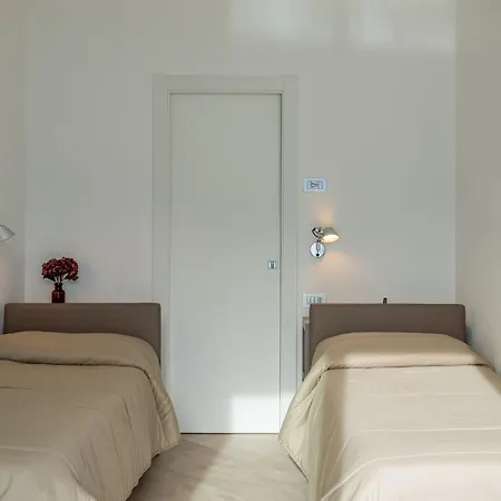 Gelsomino - Gla125 By Interhome * Gera Lario